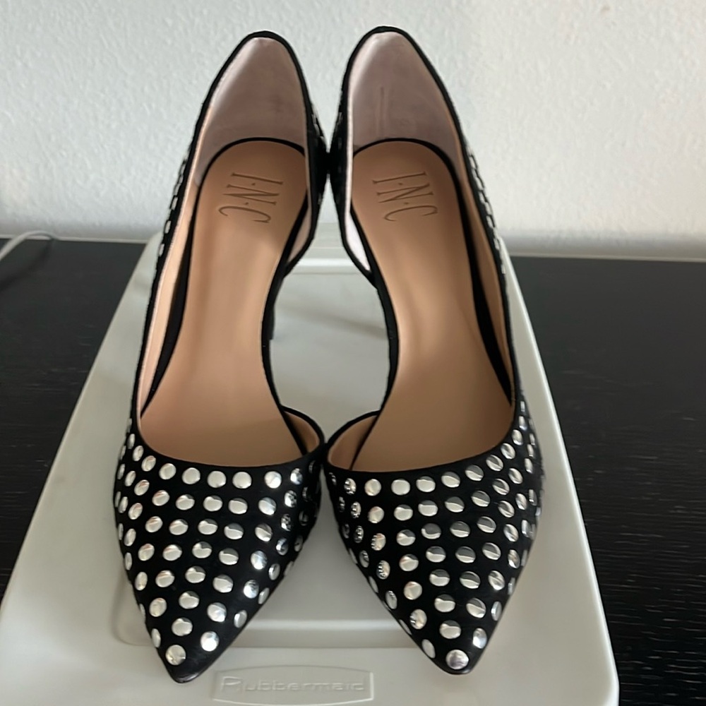 Beautiful studded pumps worn just once